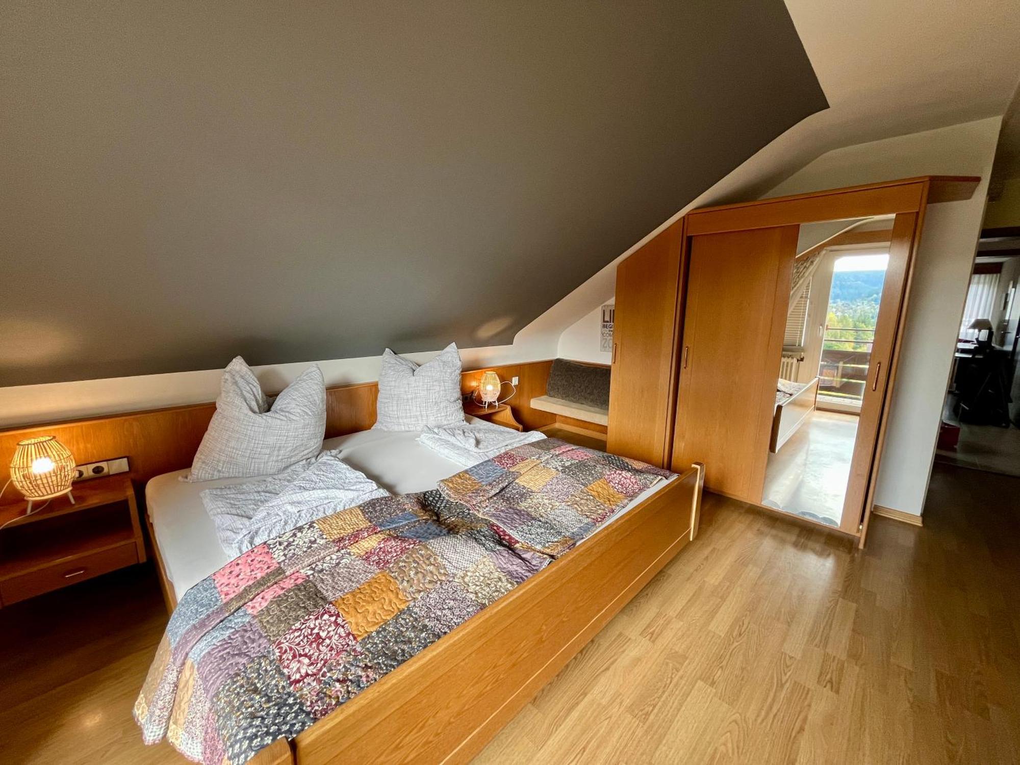 B&B Apart Hotel Goldener Hahn - Nahe An Gartenschau Tal X Baiersbronn Rum bild