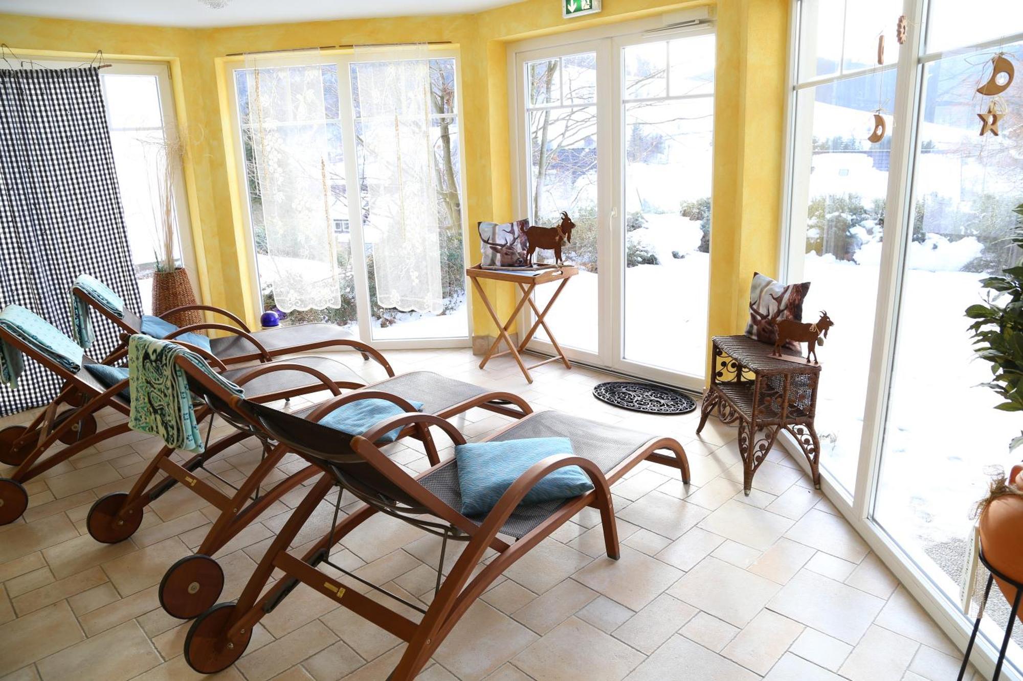 B&B Apart Hotel Goldener Hahn - Nahe An Gartenschau Tal X Baiersbronn Exteriör bild